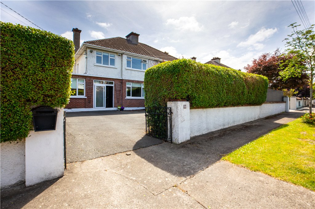 35 Hyde Park Avenue Blackrock Co. Dublin Lisney