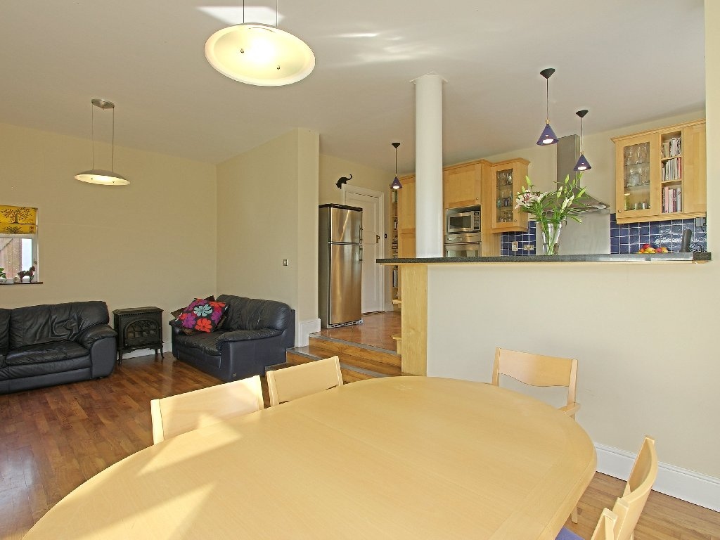 Kitchen Family Room